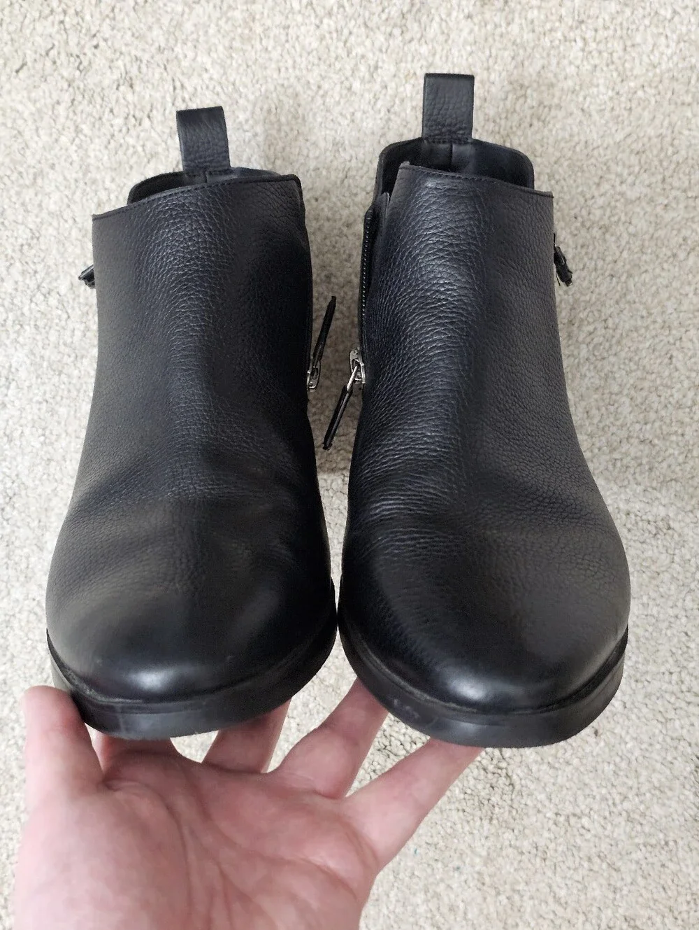 Vionic Cecily Black Leather Ankle Booties Zip Up Size 9.5
